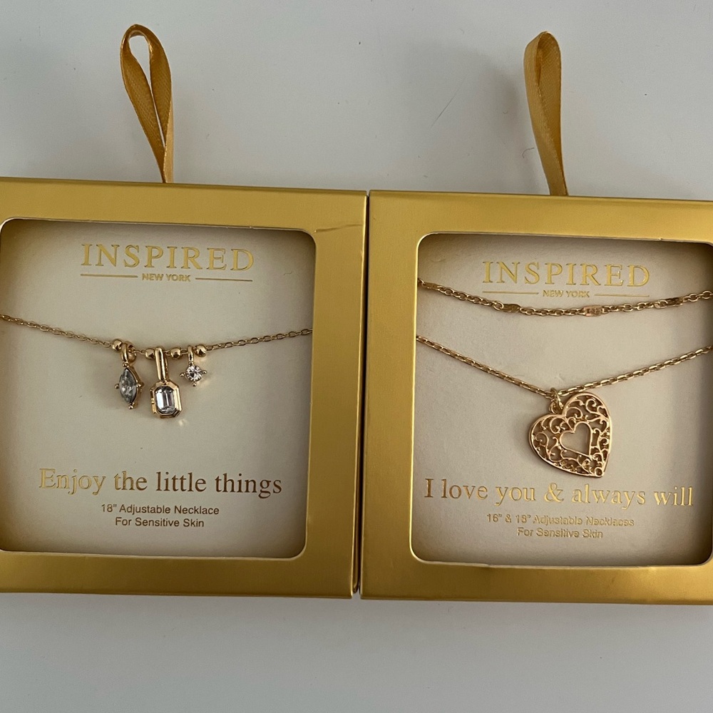 NWT Inspired NY Necklace